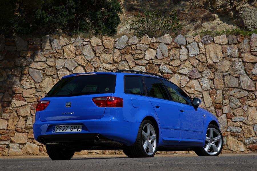  Seat Exeo ST 2009 года  (фото 81 из 203)